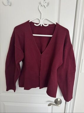 Women's V-Neck Burgundy Clasp front Sweater
